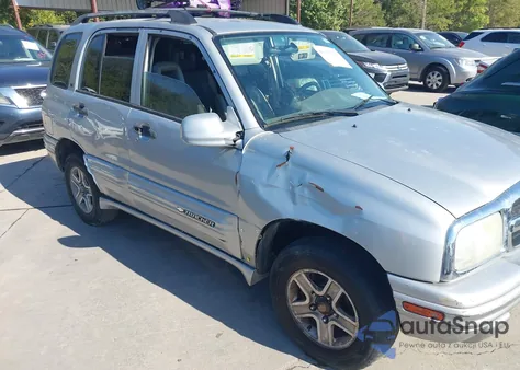 2002 Chevrolet Tracker Hard Top Lt z USA, uszkodzony, nr VIN 2CNBJ634126938635